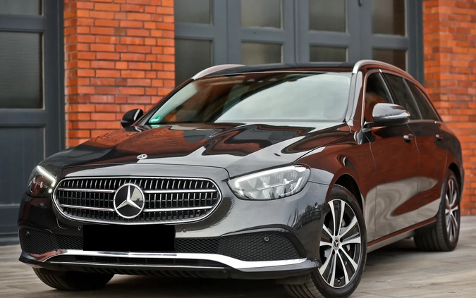 Mercedes-Benz Klasa E cena 179900 przebieg: 29500, rok produkcji 2022 z Chojnice małe 781